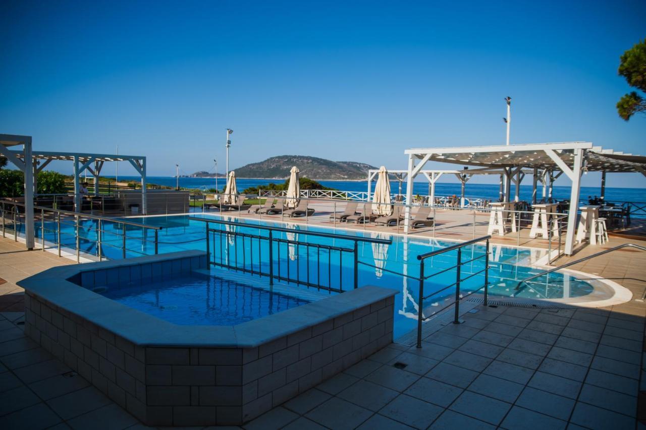 Mesogeios Hotel Marathopoli Exterior photo