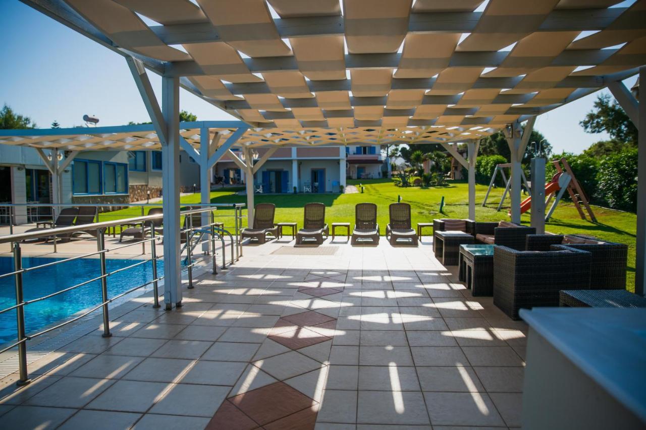 Mesogeios Hotel Marathopoli Exterior photo