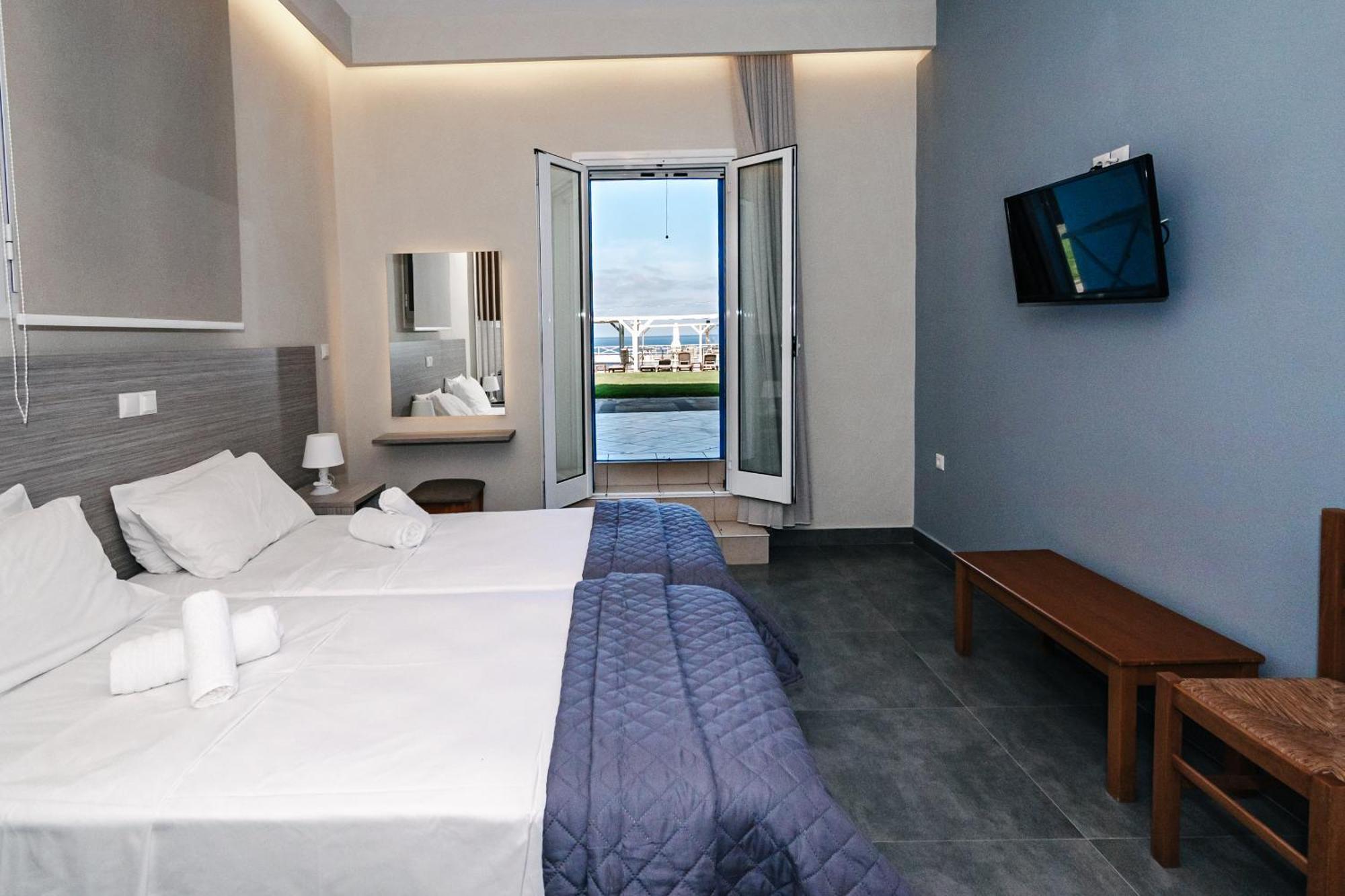 Mesogeios Hotel Marathopoli Exterior photo