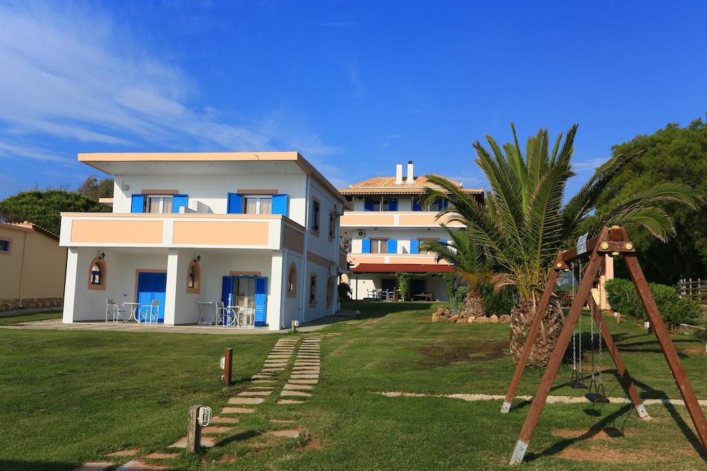Mesogeios Hotel Marathopoli Exterior photo